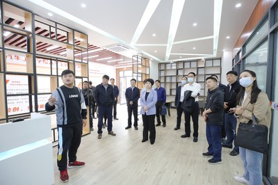 十堰市副市長劉運梅一行蒞校調研科技創新工作