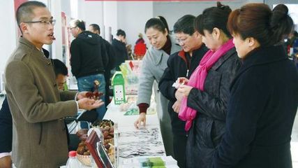 我盟全力抓好創業園和創業孵化基地建設